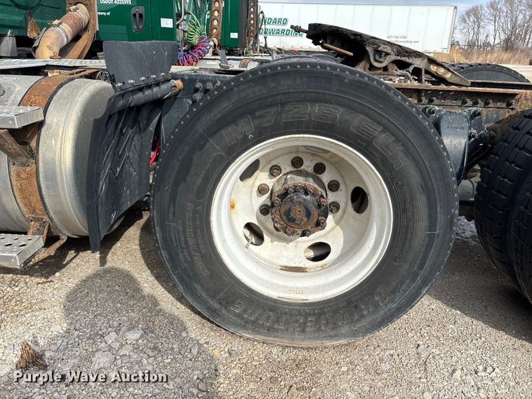 image for item FG1121 2017 Freightliner Cascadia 125 semi truck