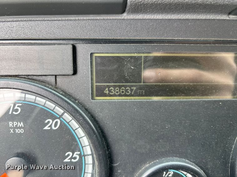 image for item FG1121 2017 Freightliner Cascadia 125 semi truck