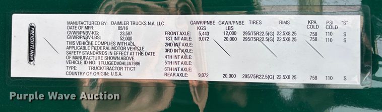 image for item FG1121 2017 Freightliner Cascadia 125 semi truck