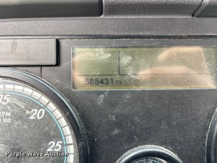 image for item FG1122 2017 Freightliner Cascadia 125 semi truck