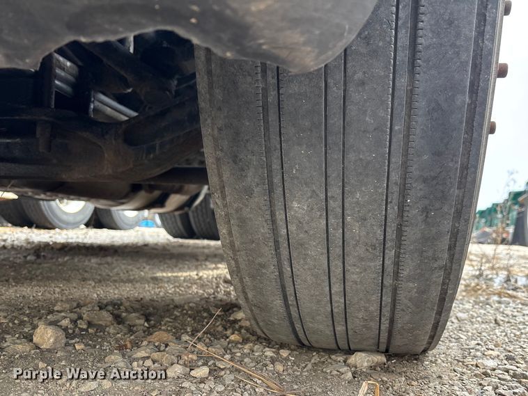 image for item FG1122 2017 Freightliner Cascadia 125 semi truck