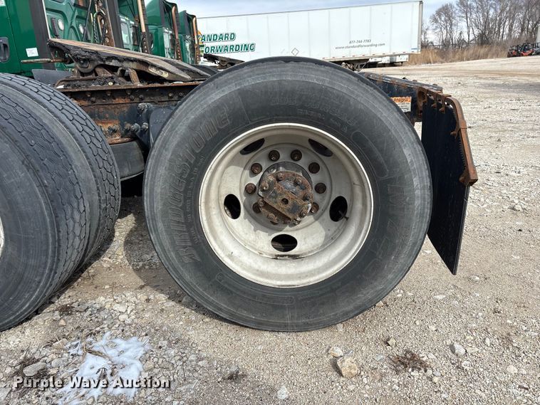 image for item FG1122 2017 Freightliner Cascadia 125 semi truck