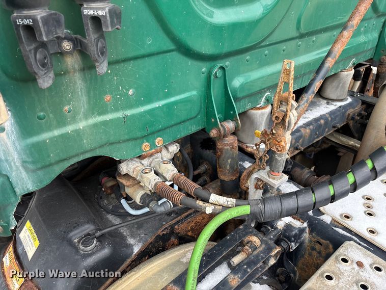 image for item FG1123 2017 Freightliner Cascadia 125 semi truck