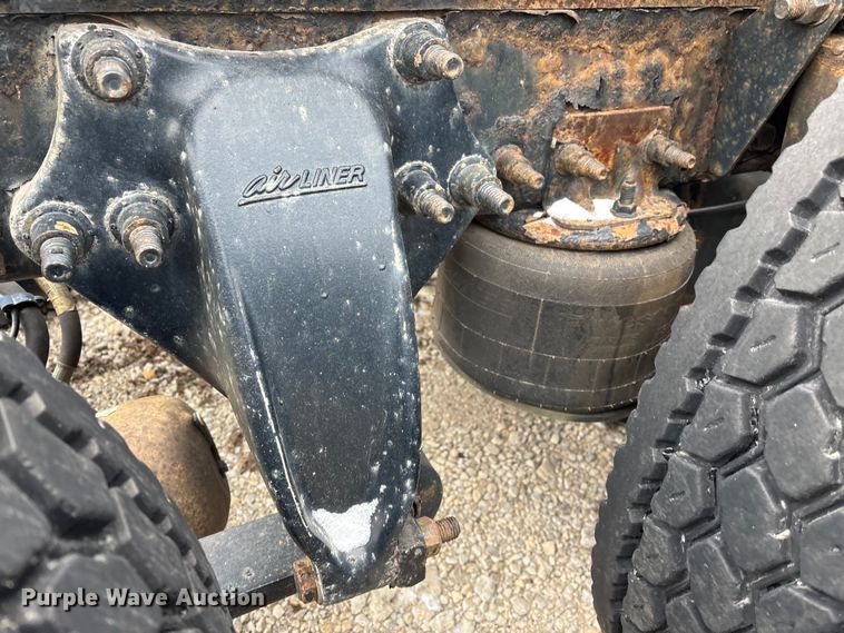 image for item FG1123 2017 Freightliner Cascadia 125 semi truck