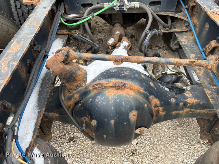 image for item FG1123 2017 Freightliner Cascadia 125 semi truck