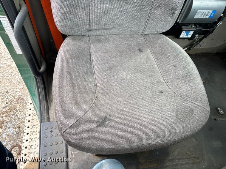 image for item FG1123 2017 Freightliner Cascadia 125 semi truck