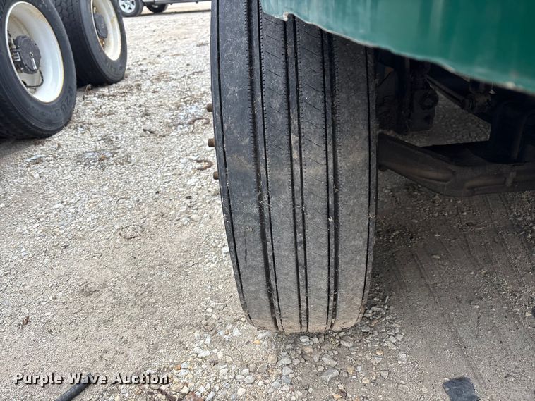 image for item FG1123 2017 Freightliner Cascadia 125 semi truck