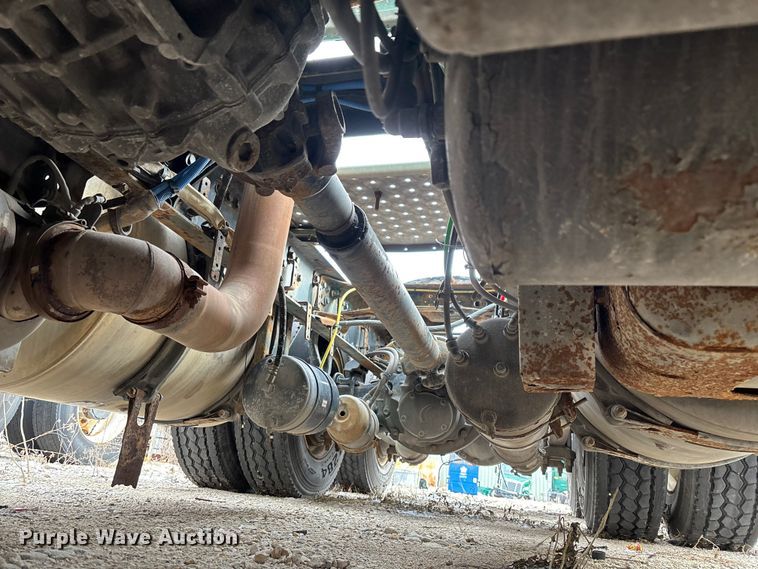 image for item FG1124 2017 Freightliner Cascadia 125 semi truck