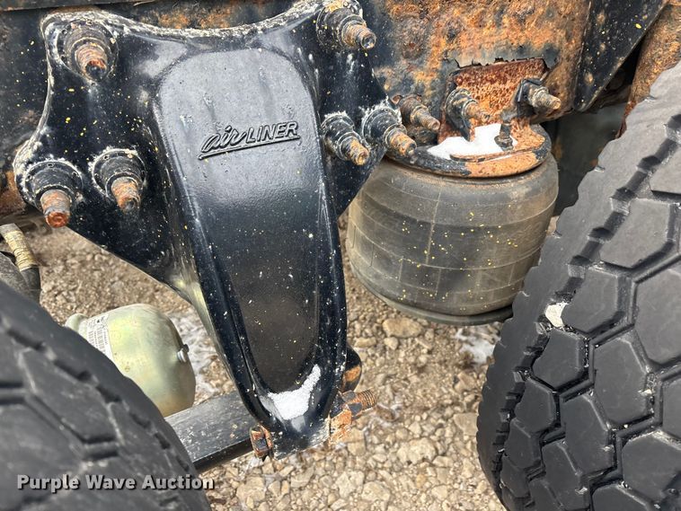 image for item FG1124 2017 Freightliner Cascadia 125 semi truck