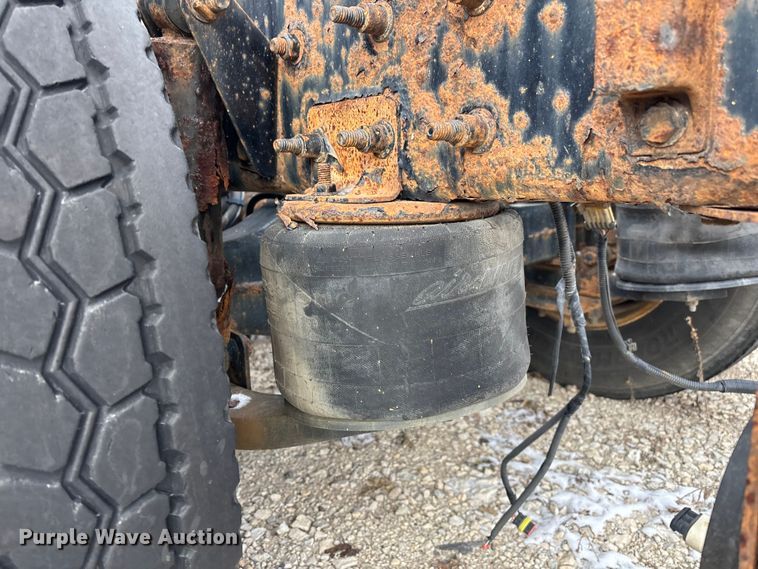 image for item FG1124 2017 Freightliner Cascadia 125 semi truck