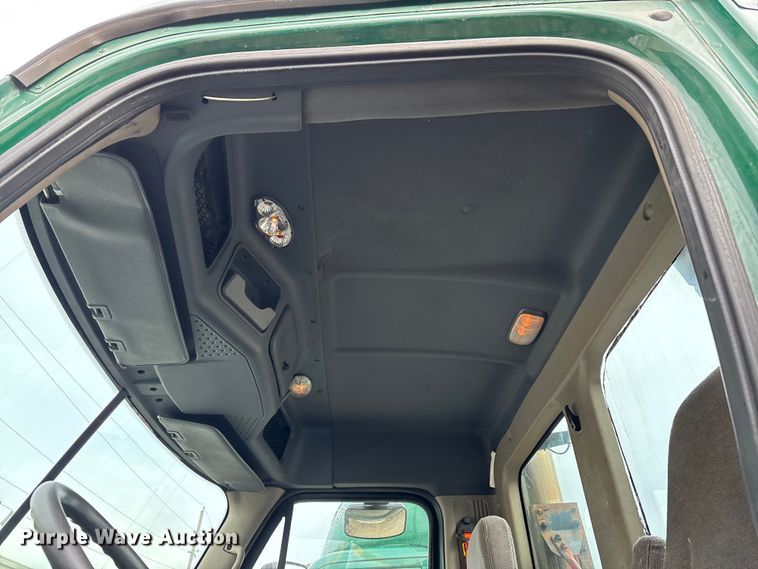 image for item FG1124 2017 Freightliner Cascadia 125 semi truck