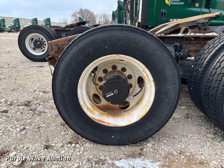 image for item FG1124 2017 Freightliner Cascadia 125 semi truck