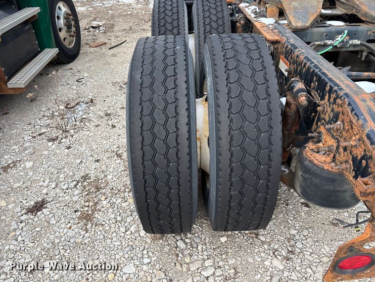 image for item FG1124 2017 Freightliner Cascadia 125 semi truck