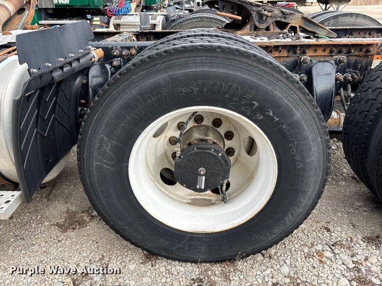 image for item FG1124 2017 Freightliner Cascadia 125 semi truck