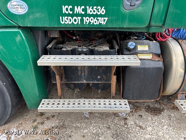 image for item FG1125 2017 Freightliner Cascadia 125 semi truck