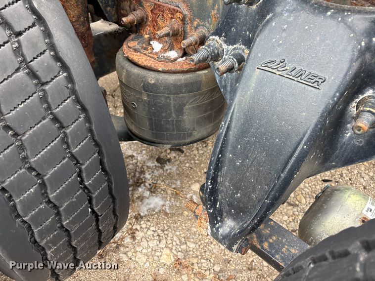 image for item FG1125 2017 Freightliner Cascadia 125 semi truck