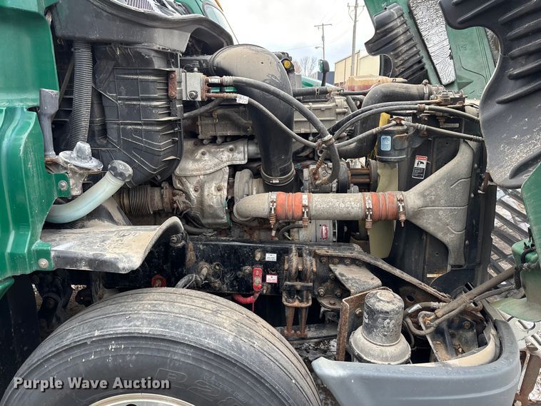 image for item FG1125 2017 Freightliner Cascadia 125 semi truck