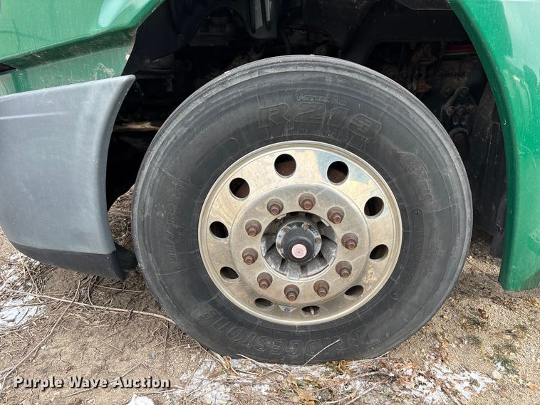 image for item FG1125 2017 Freightliner Cascadia 125 semi truck