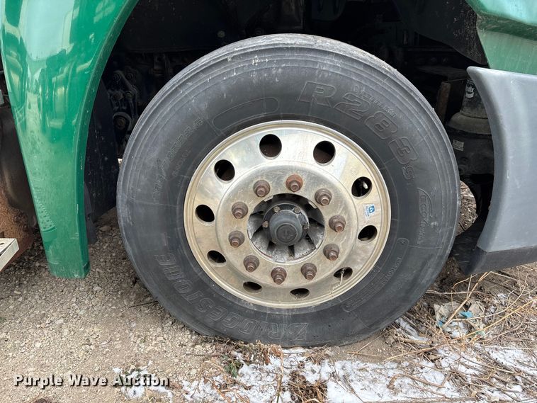 image for item FG1125 2017 Freightliner Cascadia 125 semi truck