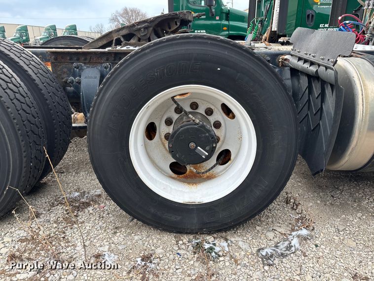 image for item FG1125 2017 Freightliner Cascadia 125 semi truck