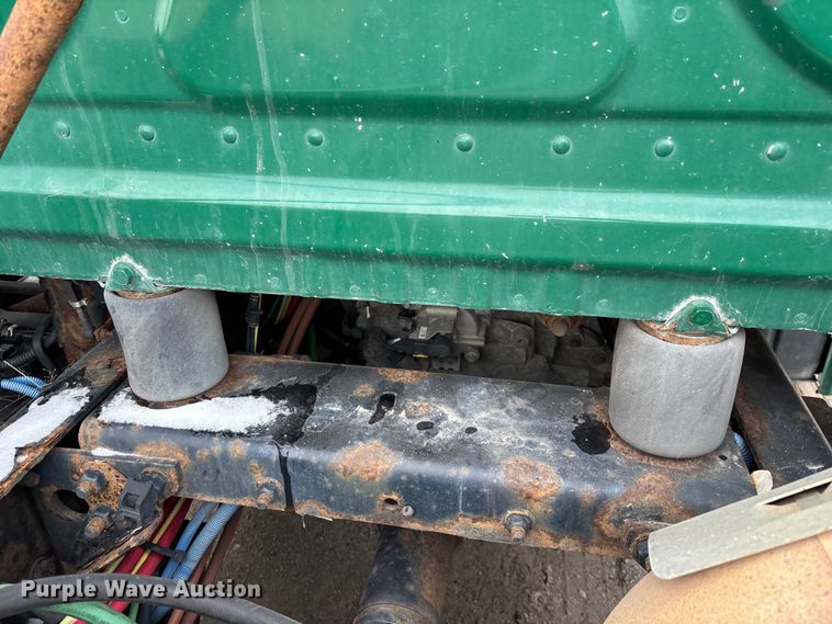 image for item FG1126 2017 Freightliner Cascadia 125 semi truck