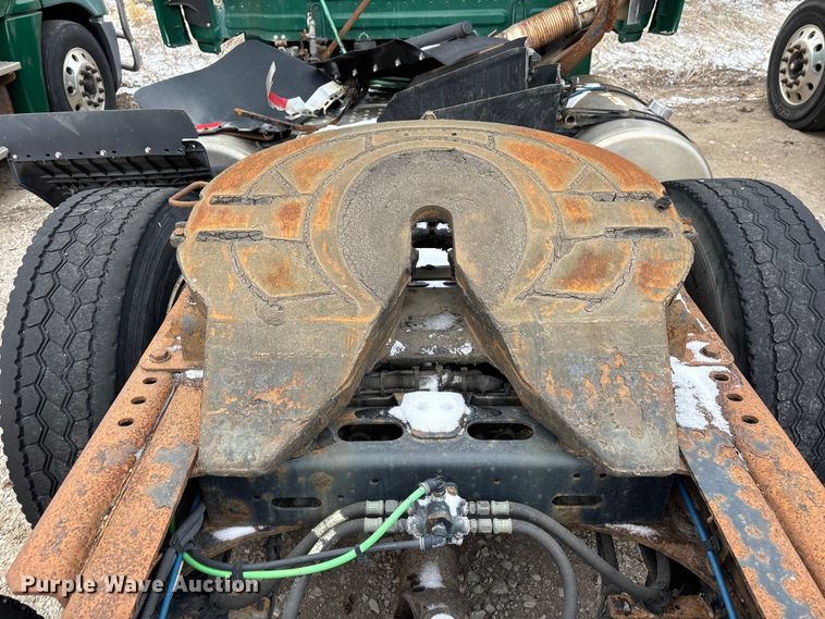 image for item FG1126 2017 Freightliner Cascadia 125 semi truck