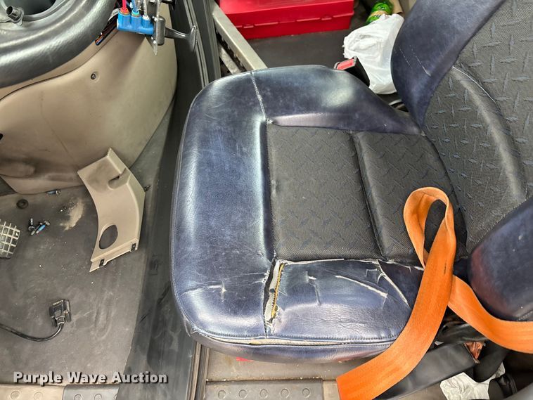 image for item FG1126 2017 Freightliner Cascadia 125 semi truck