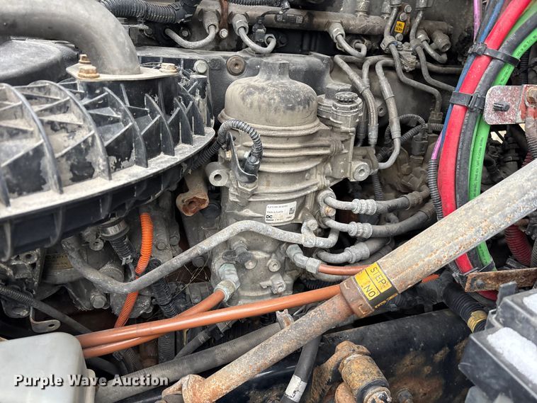 image for item FG1126 2017 Freightliner Cascadia 125 semi truck