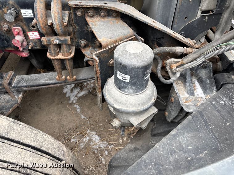 image for item FG1126 2017 Freightliner Cascadia 125 semi truck