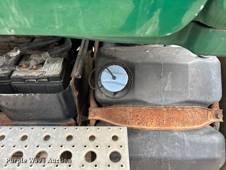 image for item FG1126 2017 Freightliner Cascadia 125 semi truck