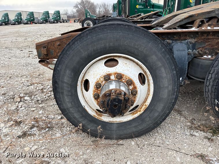 image for item FG1126 2017 Freightliner Cascadia 125 semi truck