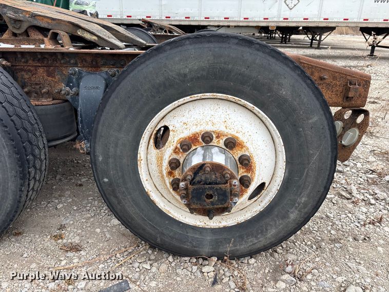 image for item FG1126 2017 Freightliner Cascadia 125 semi truck