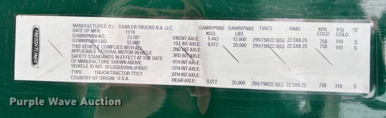 image for item FG1126 2017 Freightliner Cascadia 125 semi truck