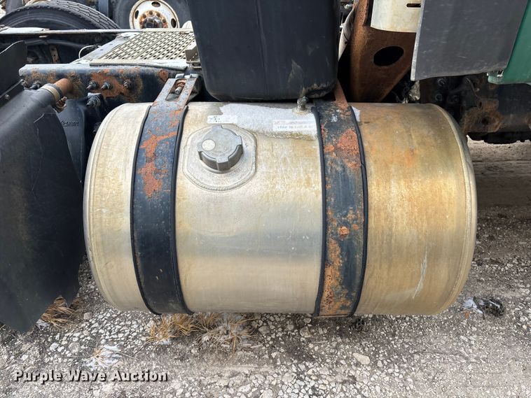 image for item FG1127 2017 Freightliner Cascadia 125 semi truck