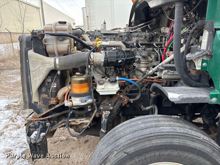 image for item FG1127 2017 Freightliner Cascadia 125 semi truck