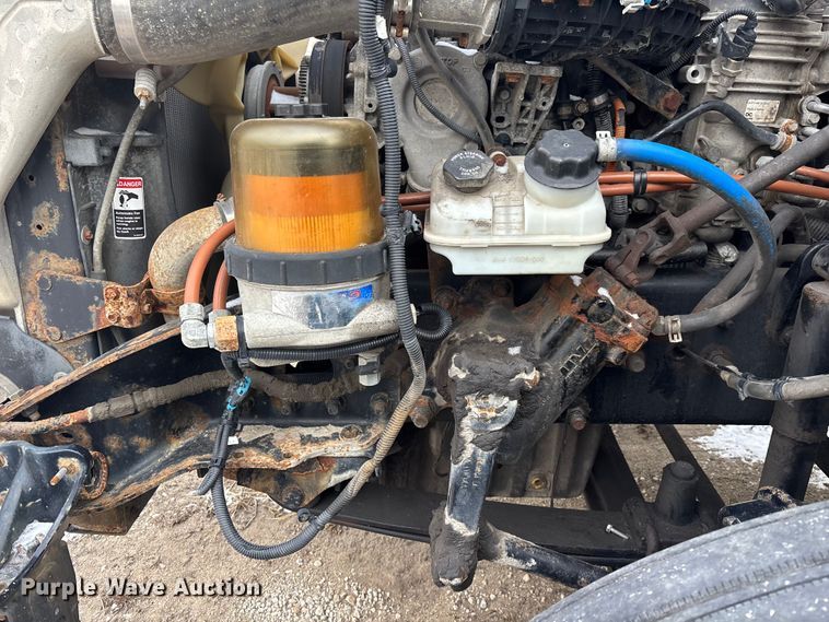 image for item FG1127 2017 Freightliner Cascadia 125 semi truck