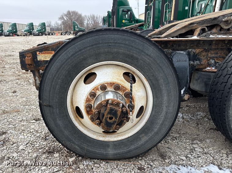 image for item FG1127 2017 Freightliner Cascadia 125 semi truck