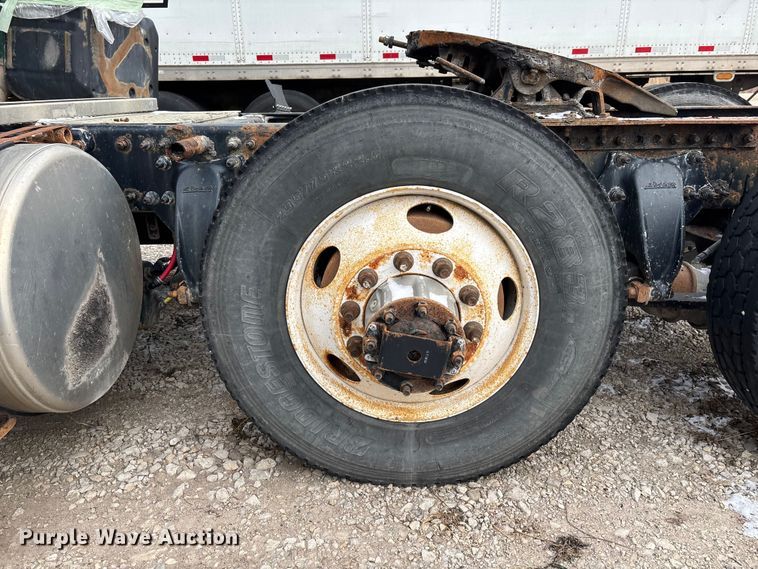 image for item FG1127 2017 Freightliner Cascadia 125 semi truck