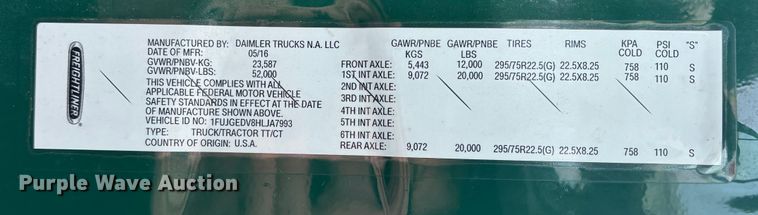 image for item FG1127 2017 Freightliner Cascadia 125 semi truck