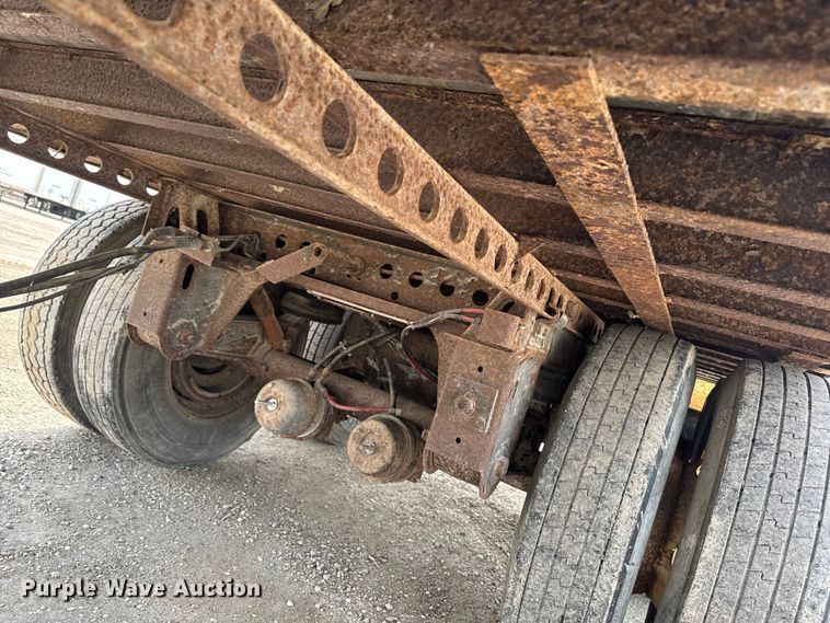 image for item FG1128 2005 Strick  dry van trailer