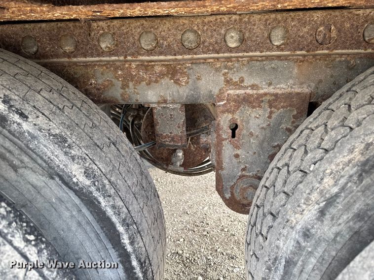 image for item FG1128 2005 Strick  dry van trailer