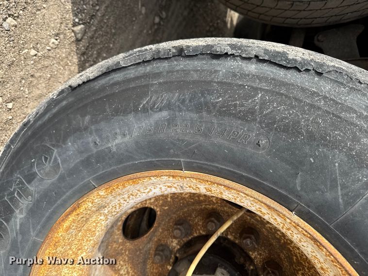 image for item FG1130 2013 Strick dry van trailer