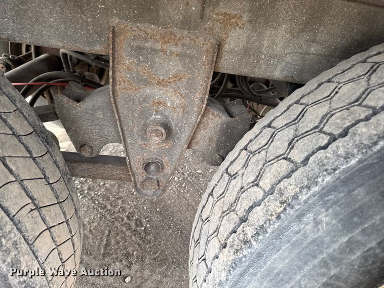 image for item FG1130 2013 Strick dry van trailer