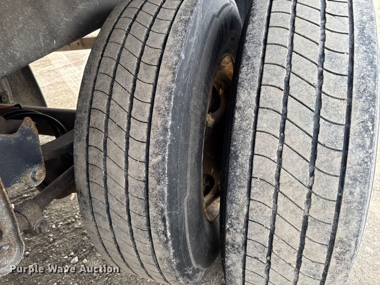 image for item FG1130 2013 Strick dry van trailer