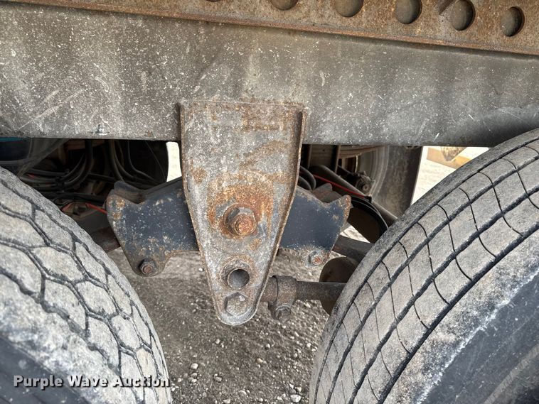 image for item FG1130 2013 Strick dry van trailer