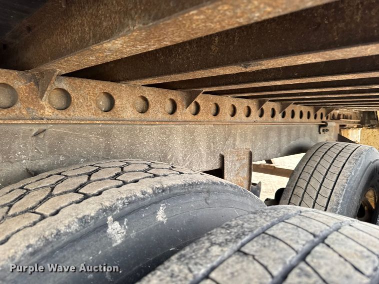 image for item FG1130 2013 Strick dry van trailer