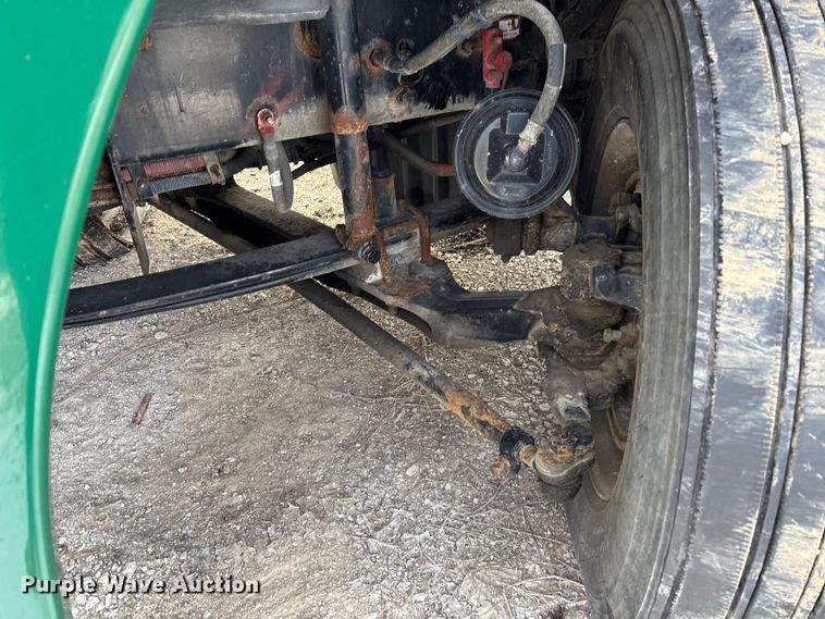 image for item FG1131 2017 Freightliner Cascadia 125 semi truck