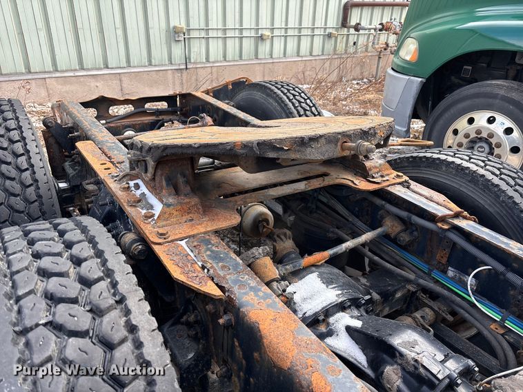 image for item FG1131 2017 Freightliner Cascadia 125 semi truck