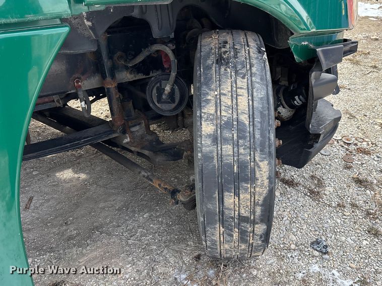 image for item FG1131 2017 Freightliner Cascadia 125 semi truck