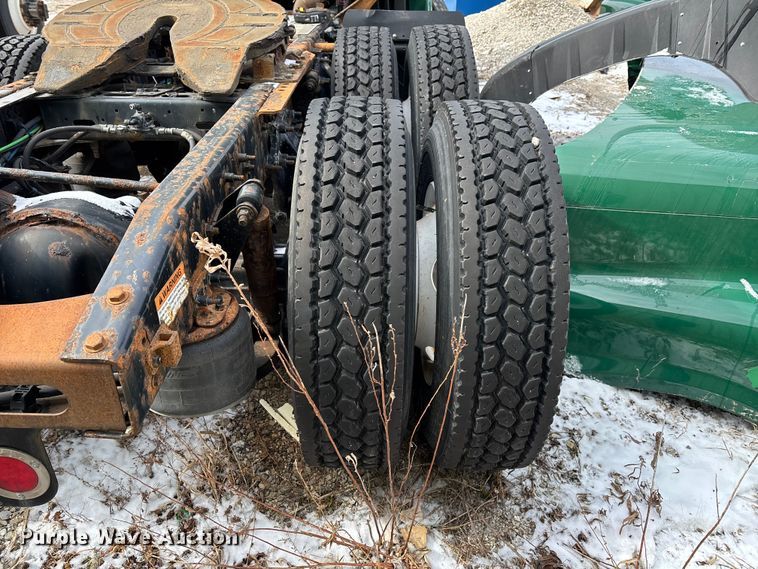 image for item FG1131 2017 Freightliner Cascadia 125 semi truck